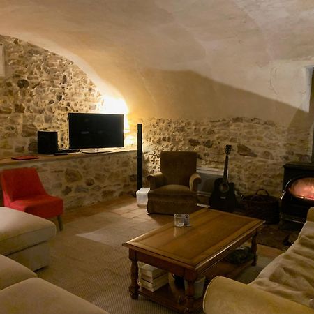 Mas Les Romarins, 10 Min D'Uzes, Piscine Et Grand Jardin Clos, Jeux, Nid De Repos Et Base Pour Activites Dans Le Gard (Adults Only) Luaran gambar