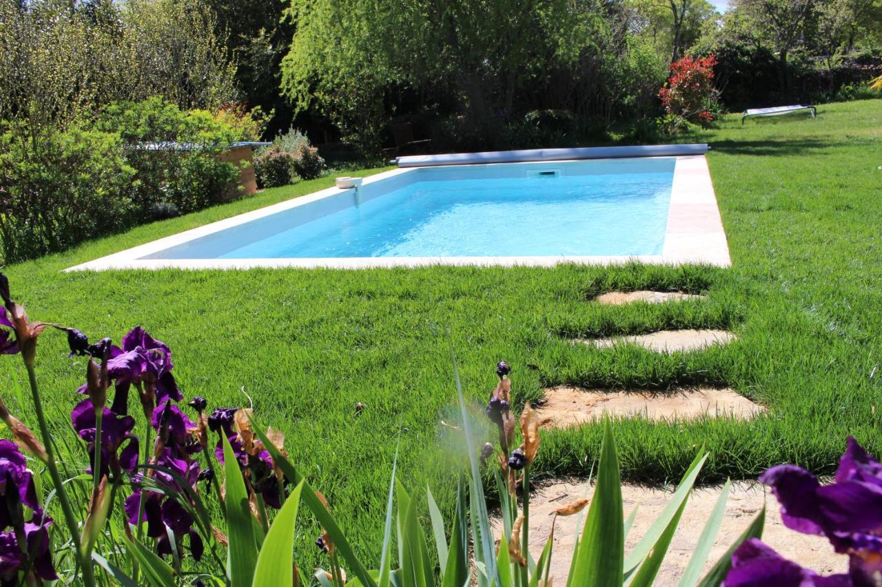 Mas Les Romarins, 10 Min D'Uzes, Piscine Et Grand Jardin Clos, Jeux, Nid De Repos Et Base Pour Activites Dans Le Gard (Adults Only) Luaran gambar