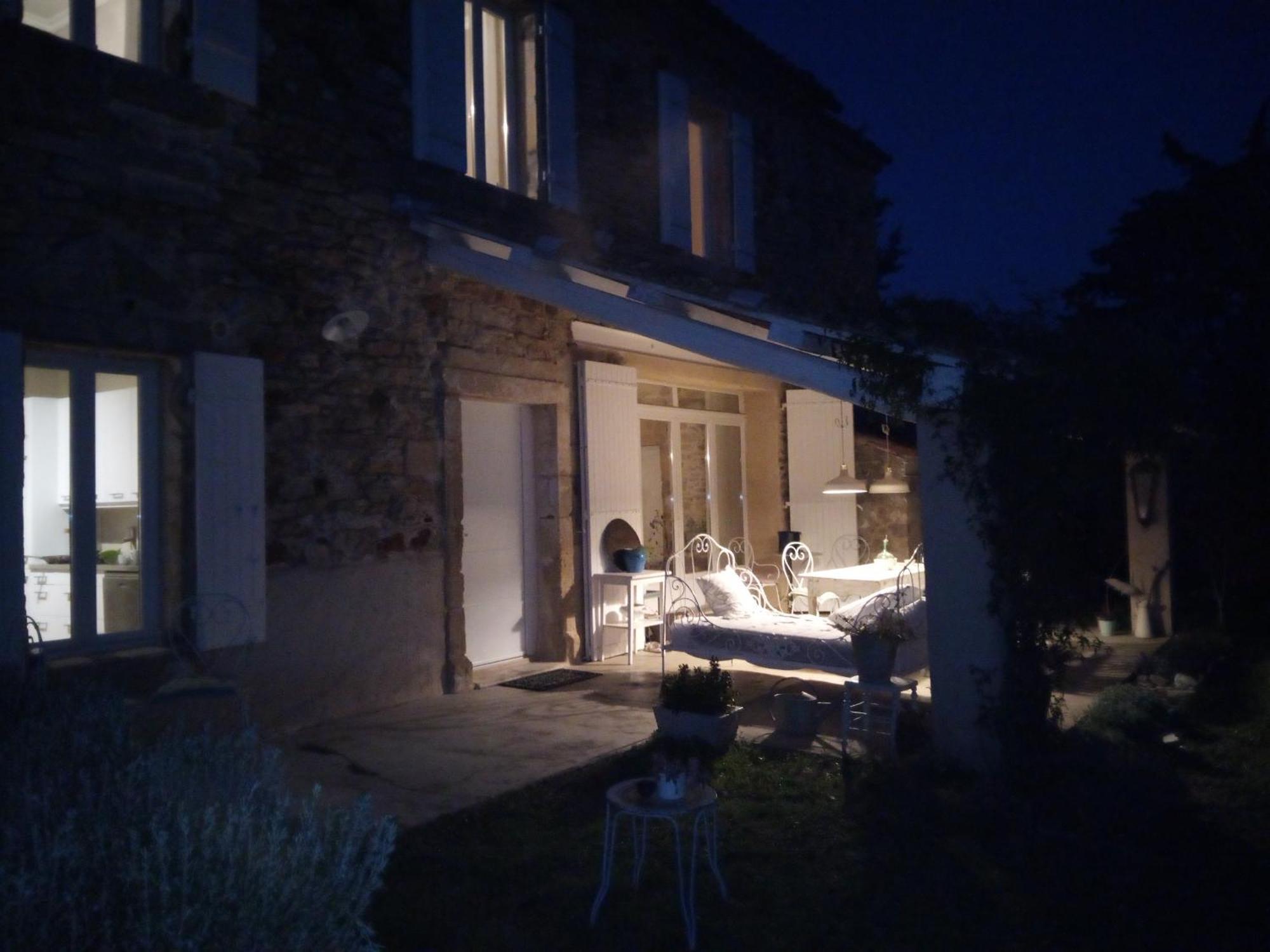 Mas Les Romarins, 10 Min D'Uzes, Piscine Et Grand Jardin Clos, Jeux, Nid De Repos Et Base Pour Activites Dans Le Gard (Adults Only) Luaran gambar